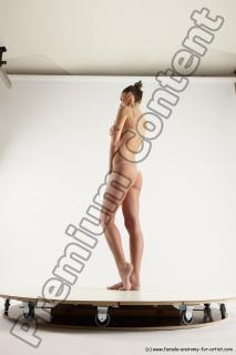 Female Anatomy poses - Evelina